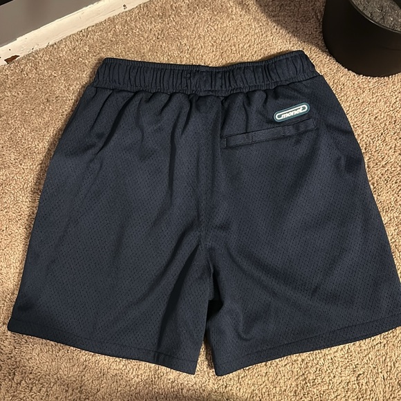 Monet Skateboarding navy shorts - Picture 4 of 5